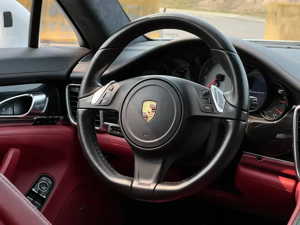 2016 Porsche 970 Panamera 4S - Image 10 of 18
