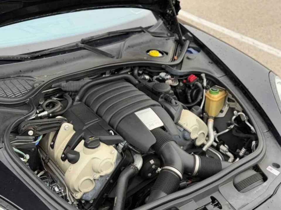 2016 Porsche 970 Panamera - Image 16 of 16