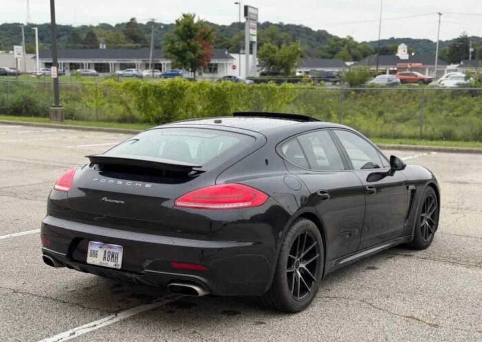 2016 Porsche 970 Panamera - Image 6 of 16