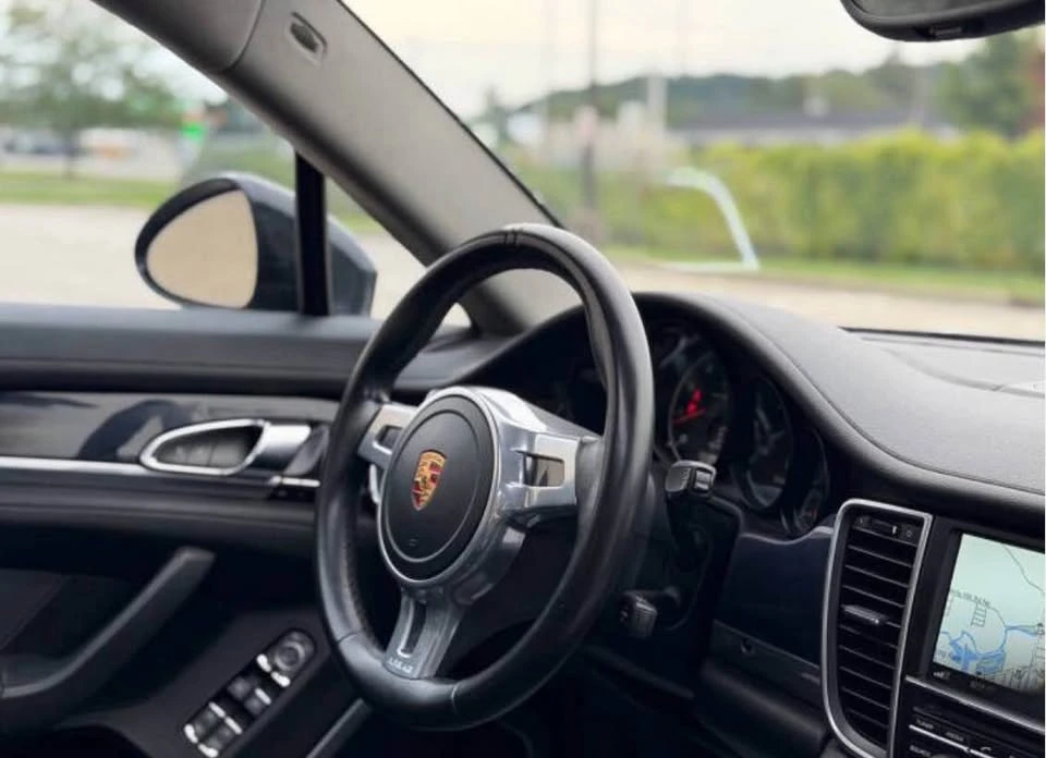 2016 Porsche 970 Panamera - Image 14 of 16