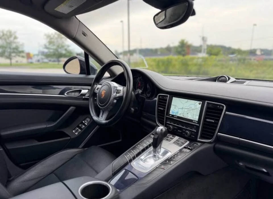 2016 Porsche 970 Panamera - Image 13 of 16