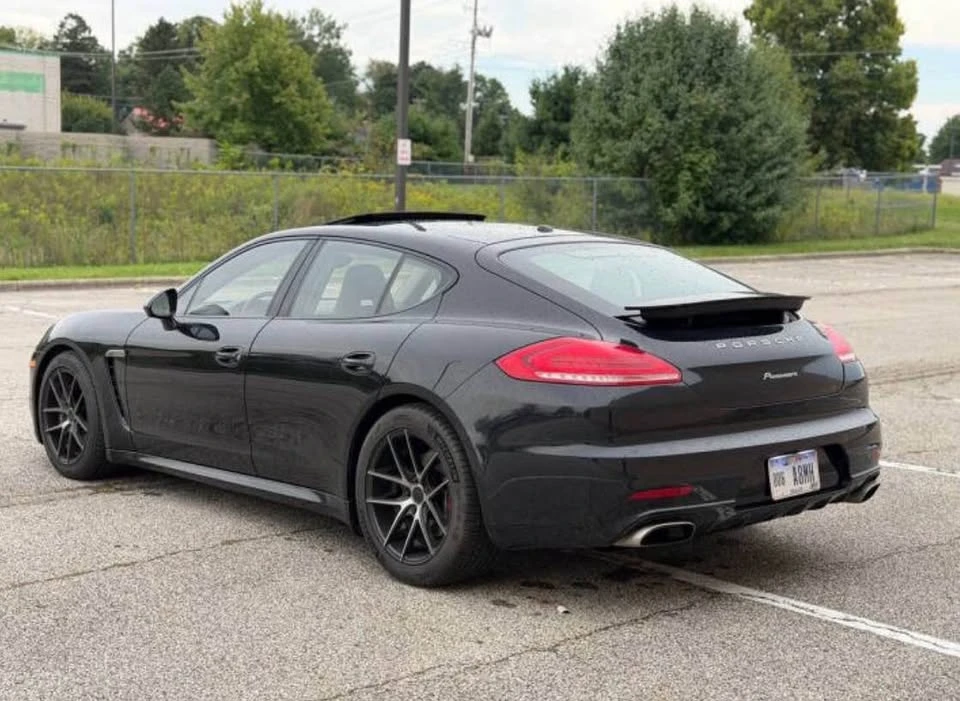2016 Porsche 970 Panamera - Image 5 of 16