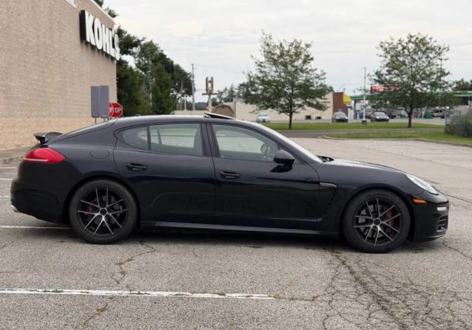 2016 Porsche 970 Panamera - Image 7 of 16