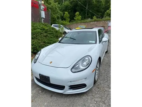 2016 Porsche Panamera