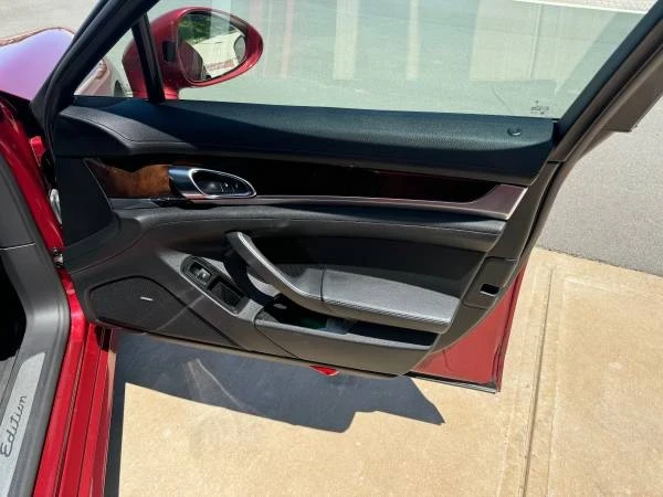 2016 Porsche 970 Panamera - Image 15 of 16
