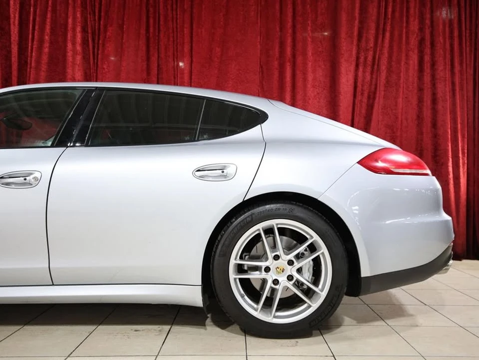 2016 Porsche Panamera - Image 4 of 18