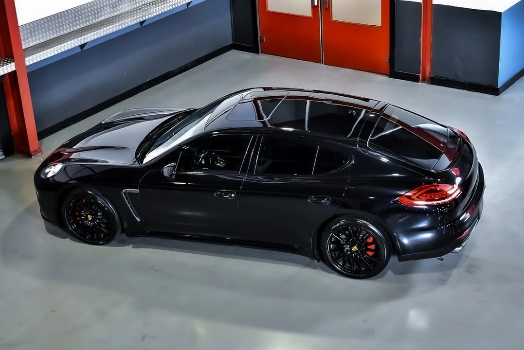 2016 Porsche 970 Panamera - Image 25 of 31