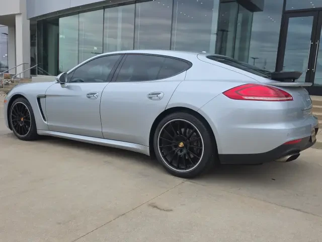 2016 Porsche 970 Panamera - Image 3 of 5