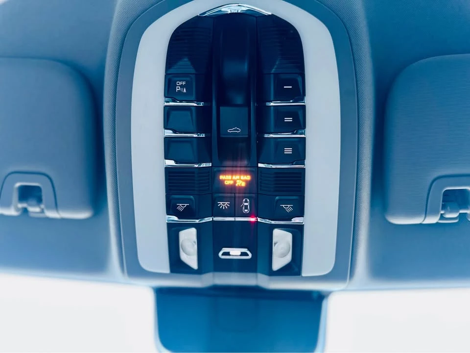 2016 Porsche 970 Panamera - Image 15 of 20