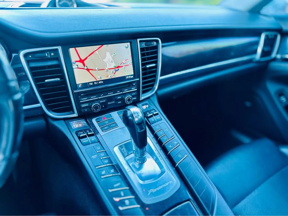 2016 Porsche 970 Panamera - Image 19 of 20