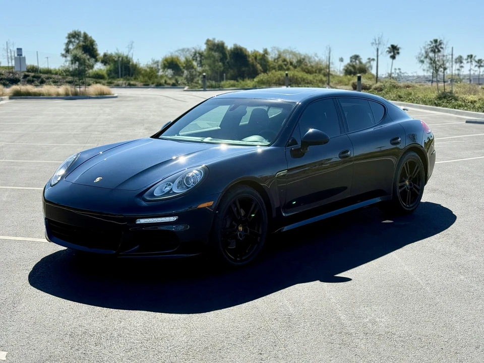 2016 Porsche 970 Panamera - Image 18 of 31