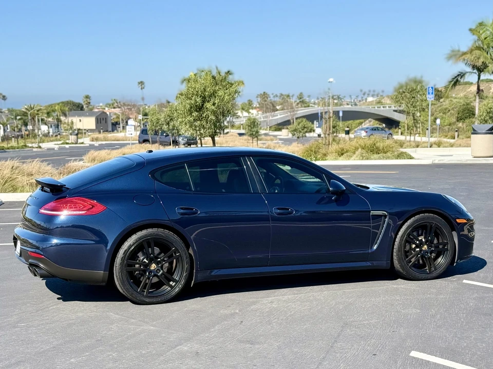 2016 Porsche 970 Panamera - Image 21 of 31