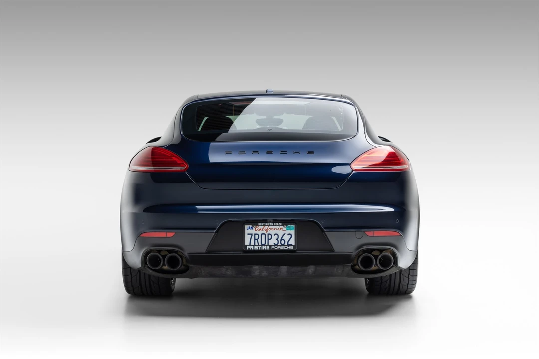 2016 Porsche 970 Panamera - Image 13 of 31