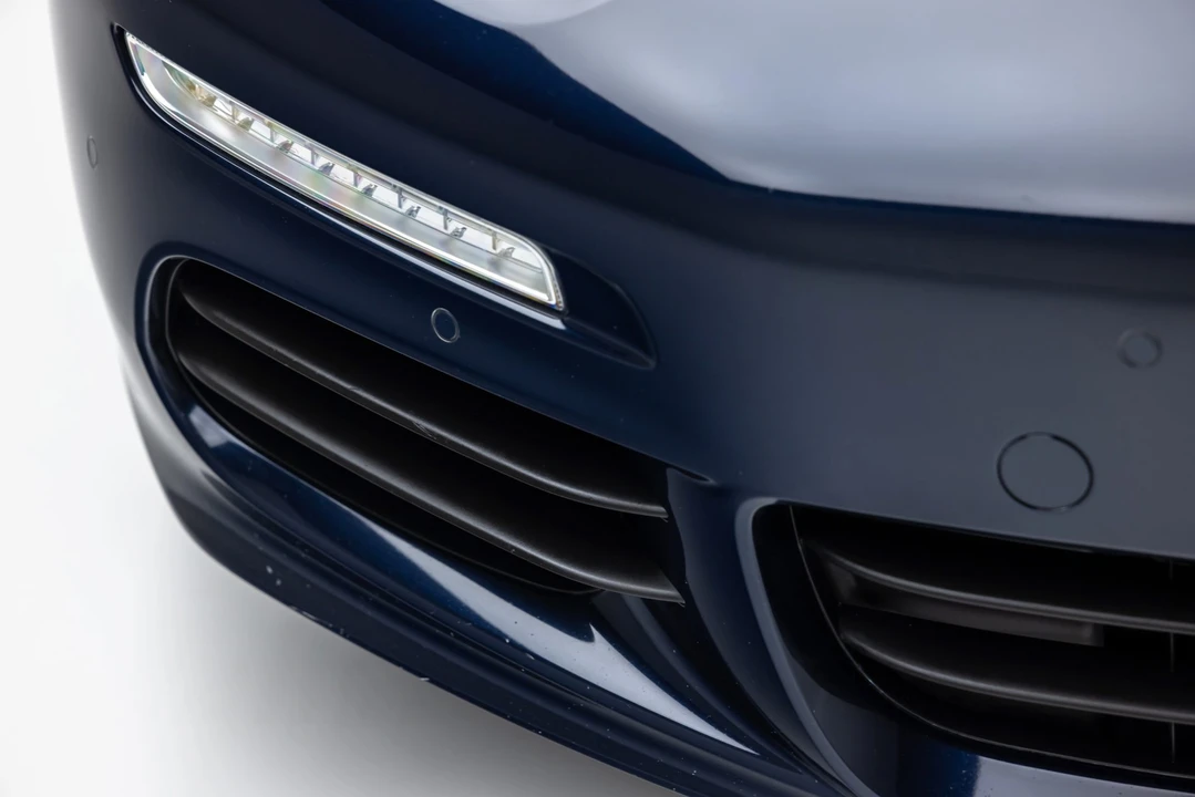 2016 Porsche 970 Panamera - Image 30 of 31