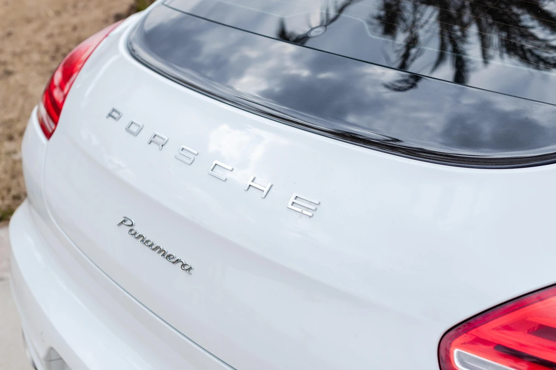2016 Porsche 970 Panamera - Image 26 of 31