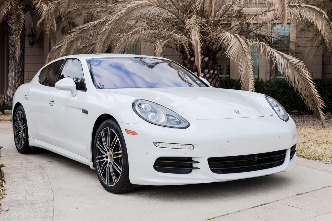 2016 Porsche 970 Panamera - Image 11 of 31