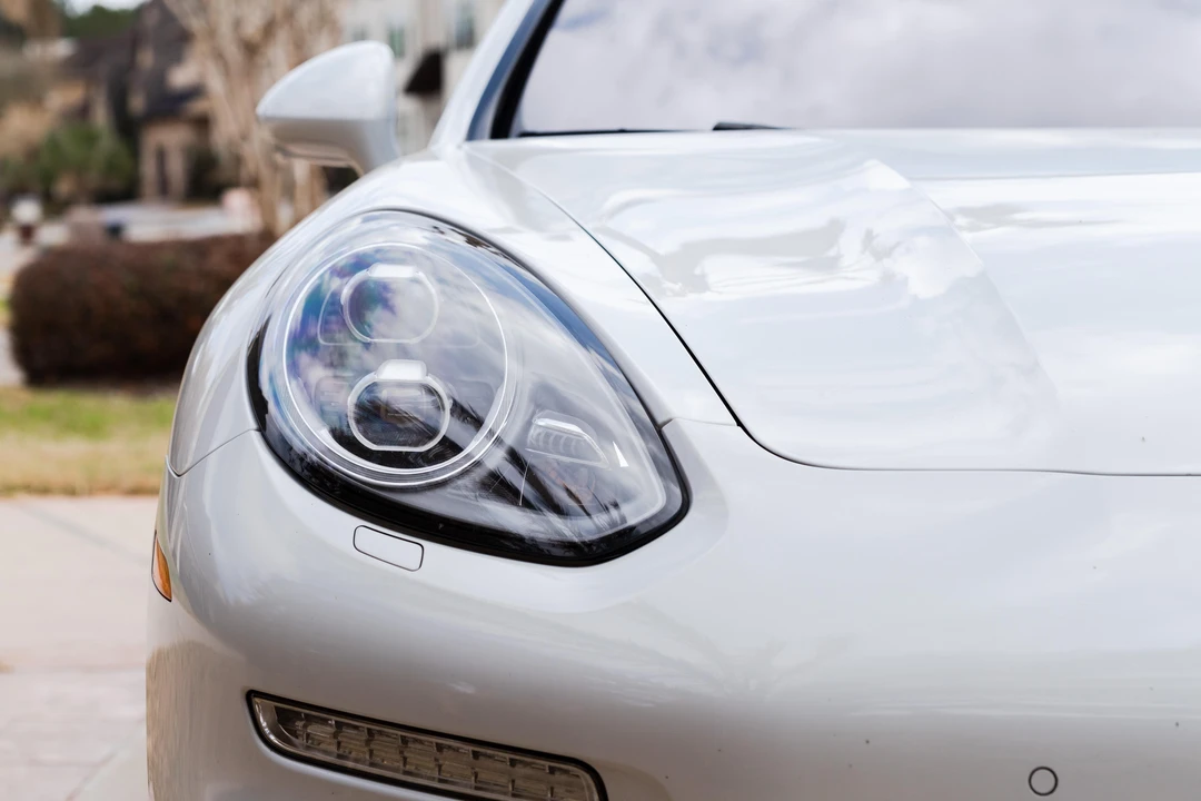 2016 Porsche 970 Panamera - Image 14 of 31