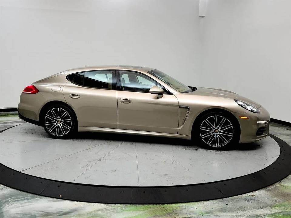 2016 Porsche 970 Panamera - Image 4 of 12