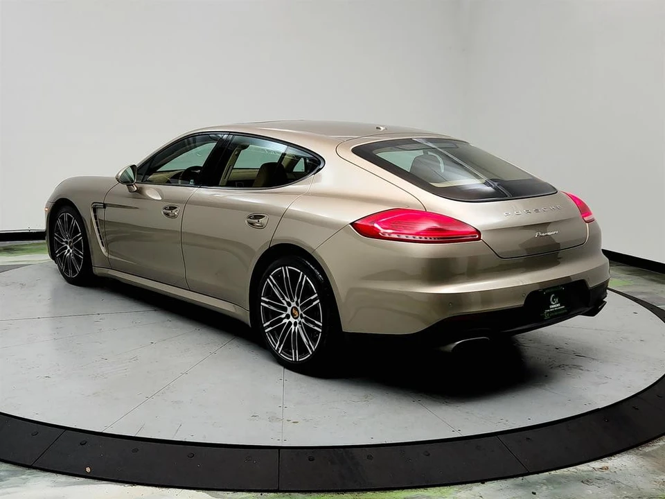 2016 Porsche 970 Panamera - Image 7 of 12