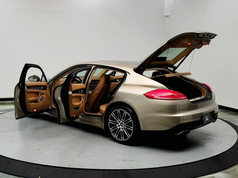 2016 Porsche 970 Panamera - Image 12 of 12