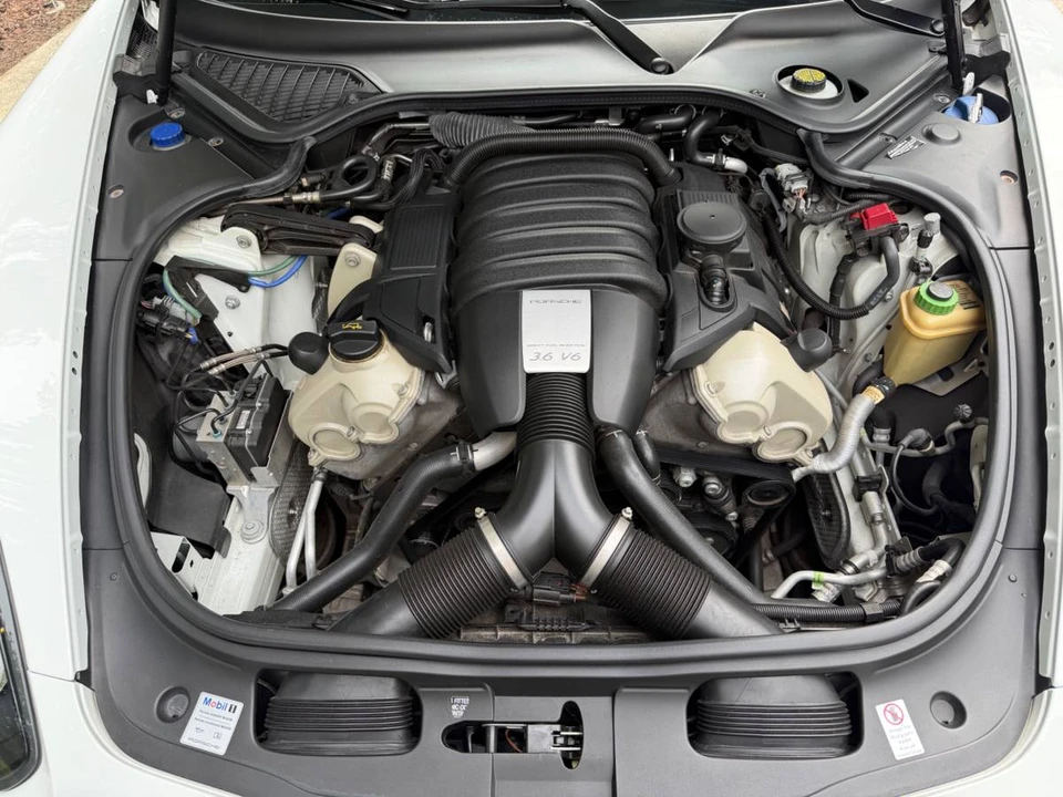 2016 Porsche 970 Panamera - Image 6 of 6