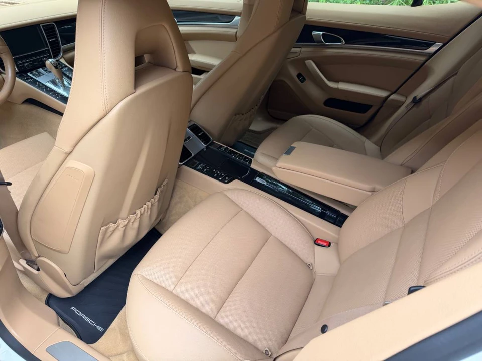 2016 Porsche 970 Panamera - Image 5 of 6