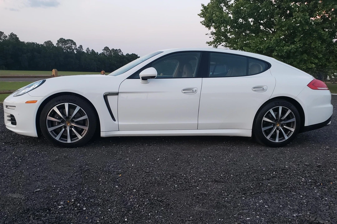 2016 Porsche 970 Panamera - Image 3 of 31