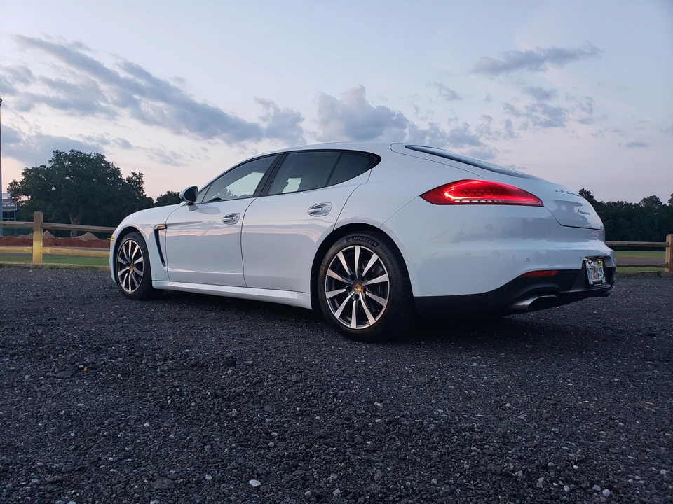 2016 Porsche 970 Panamera - Image 13 of 31