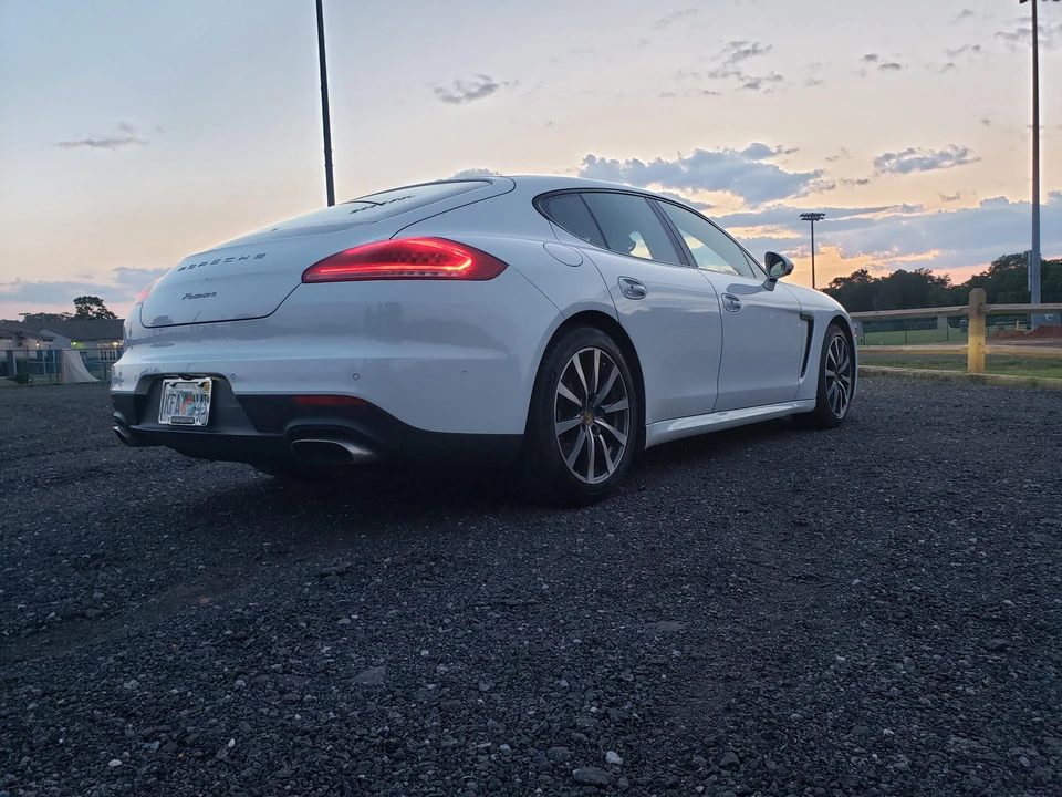 2016 Porsche 970 Panamera - Image 16 of 31