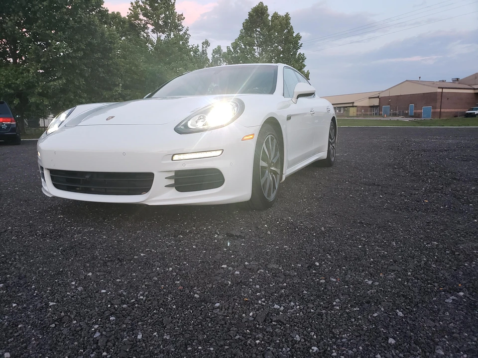 2016 Porsche 970 Panamera - Image 6 of 31