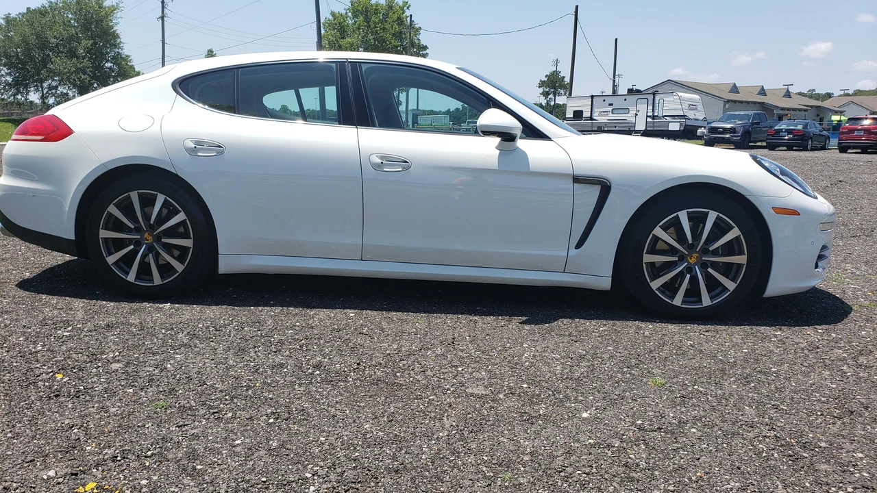 2016 Porsche 970 Panamera - Image 18 of 31