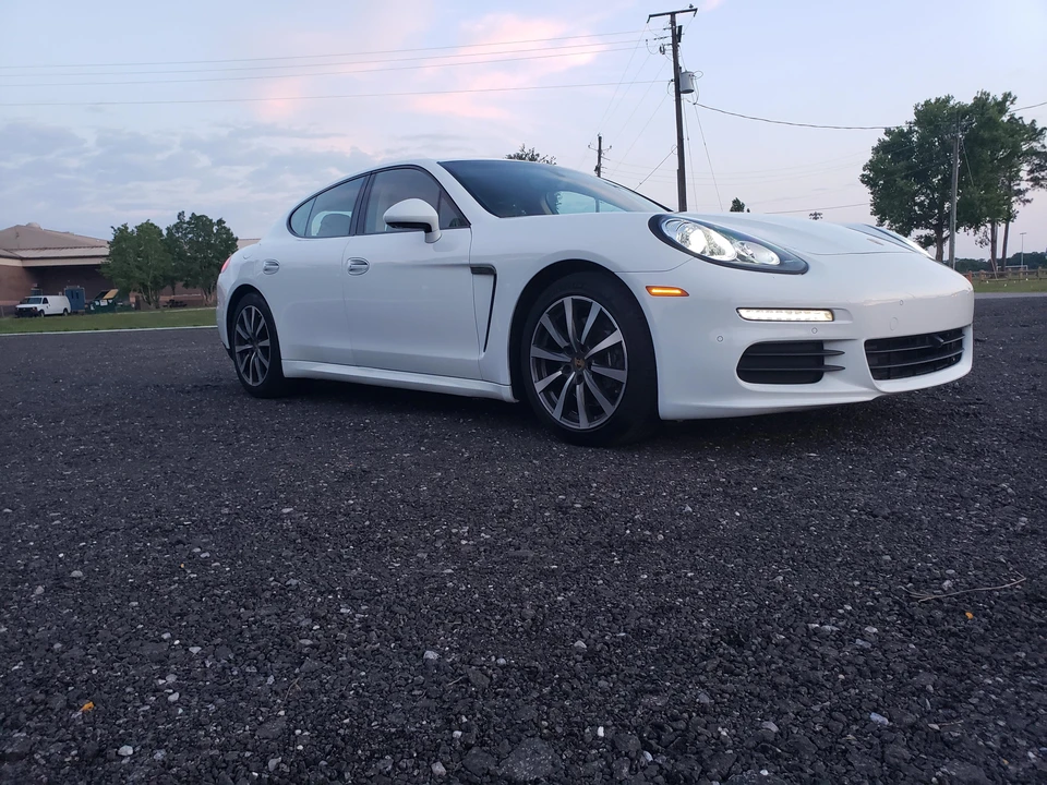 2016 Porsche 970 Panamera - Image 20 of 31