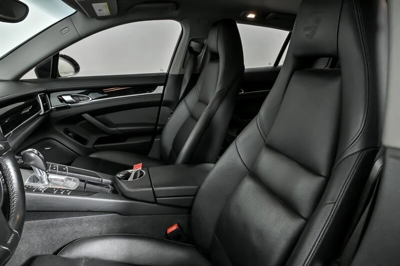 2016 Porsche 970 Panamera - Image 19 of 21