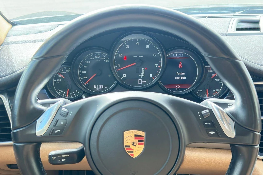 2016 Porsche 970 Panamera - Image 28 of 31