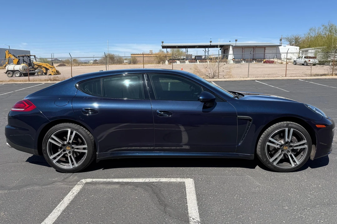 2016 Porsche 970 Panamera - Image 3 of 31