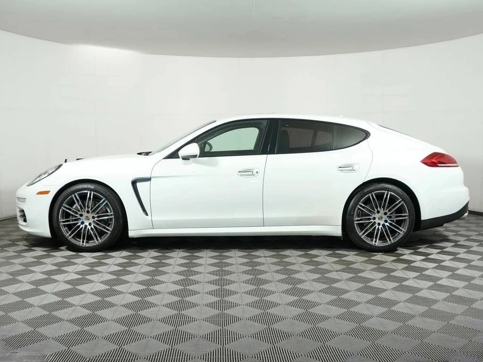 2016 Porsche 970 Panamera - Image 2 of 5