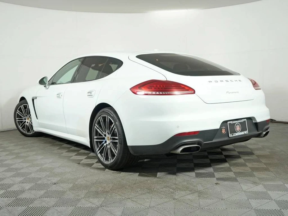 2016 Porsche 970 Panamera - Image 3 of 5