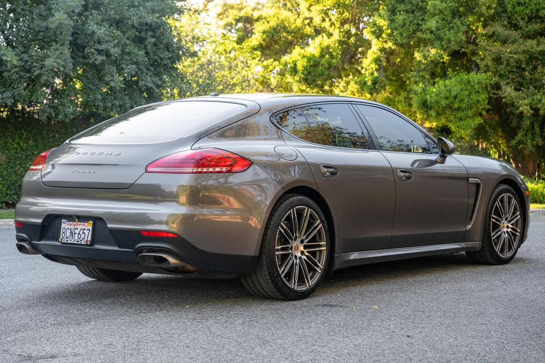 2016 Porsche 970 Panamera - Image 4 of 31