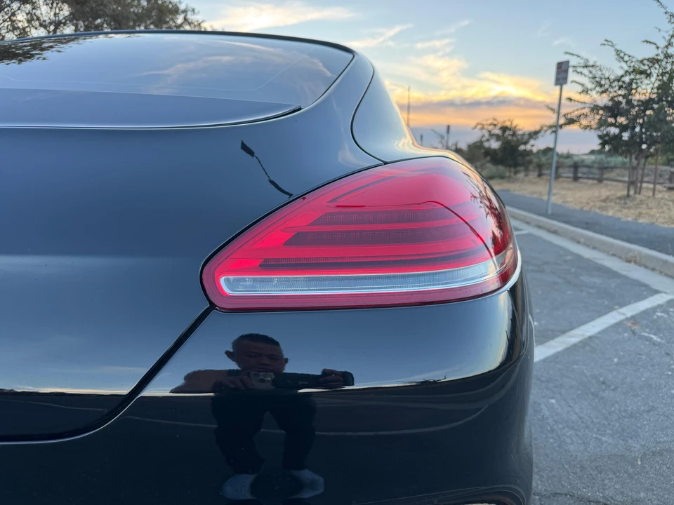 2016 Porsche 970 Panamera - Image 26 of 31
