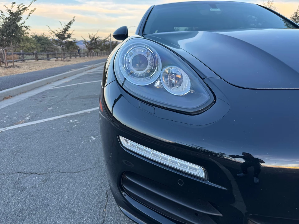 2016 Porsche 970 Panamera - Image 12 of 31