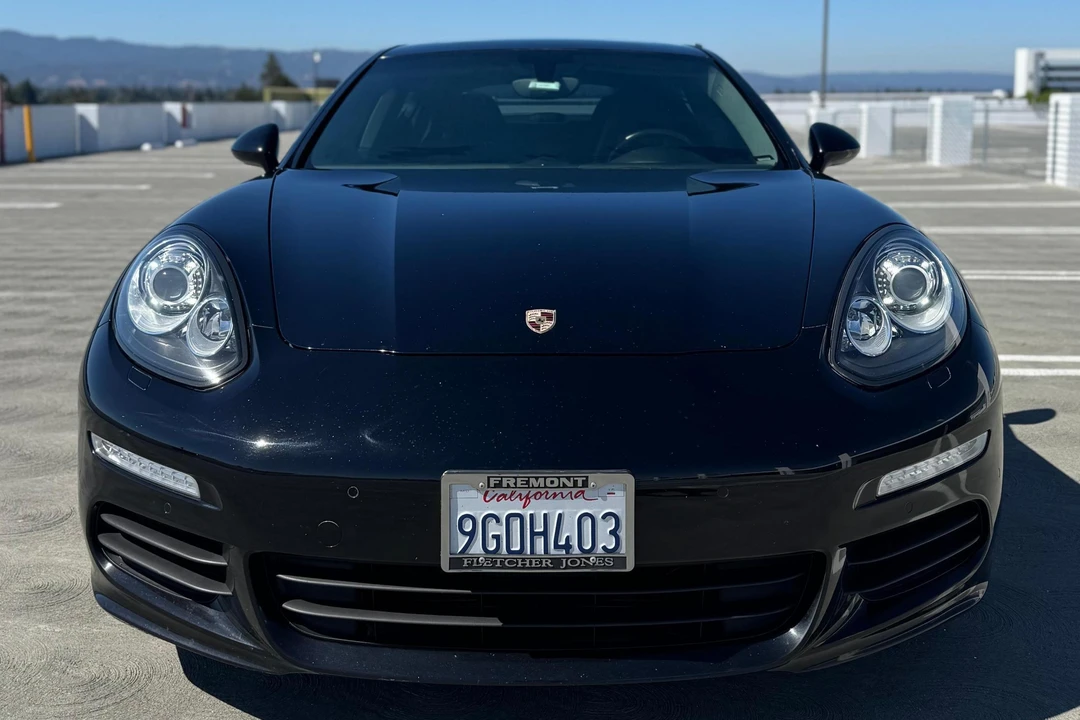 2016 Porsche 970 Panamera - Image 2 of 31