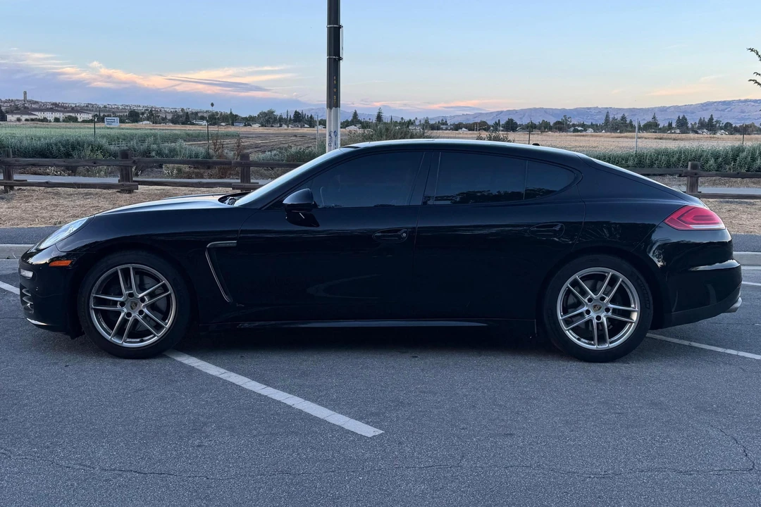 2016 Porsche 970 Panamera - Image 3 of 31