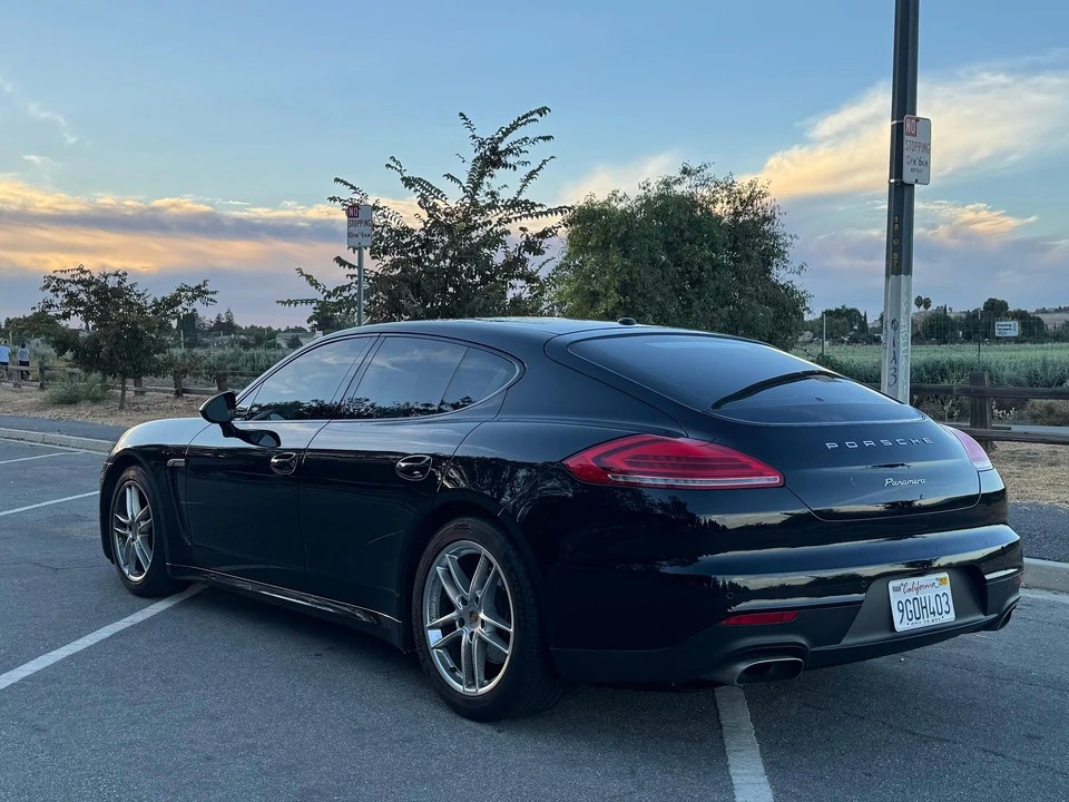 2016 Porsche 970 Panamera - Image 8 of 31