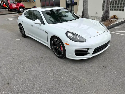 2016 Porsche Panamera GTS