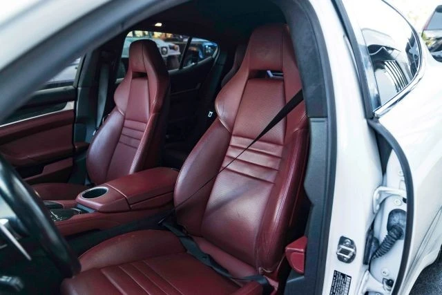 2016 Porsche 970 Panamera GTS - Image 24 of 31