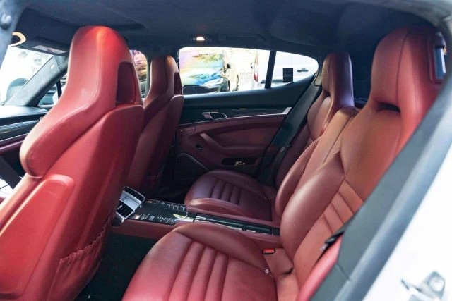 2016 Porsche 970 Panamera GTS - Image 26 of 31