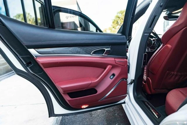 2016 Porsche 970 Panamera GTS - Image 28 of 31