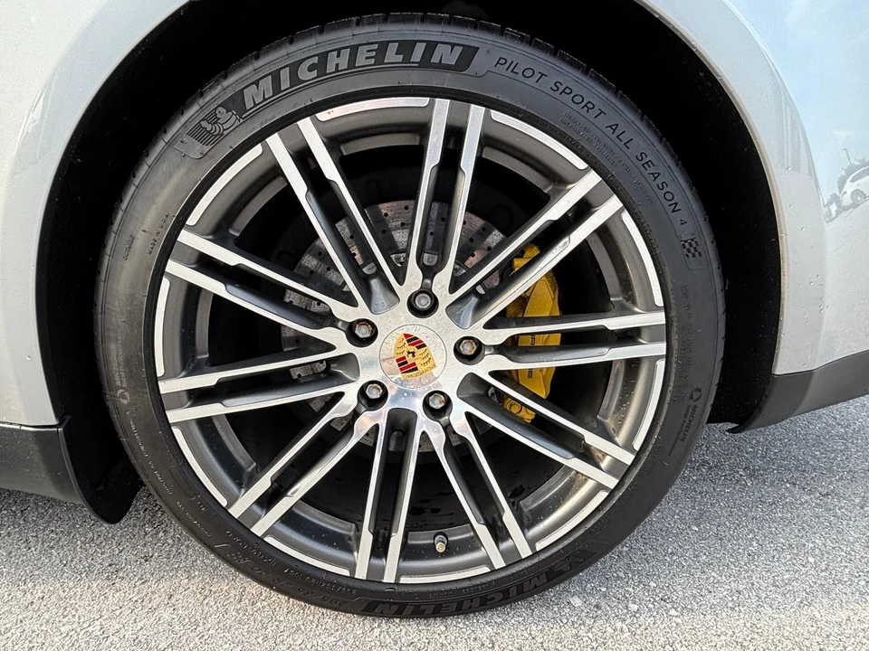 2016 Porsche 970 Panamera GTS - Image 30 of 31