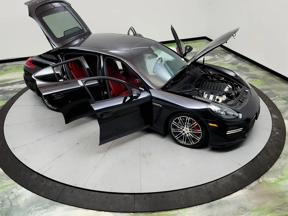 2016 Porsche 970 Panamera GTS - Image 21 of 31