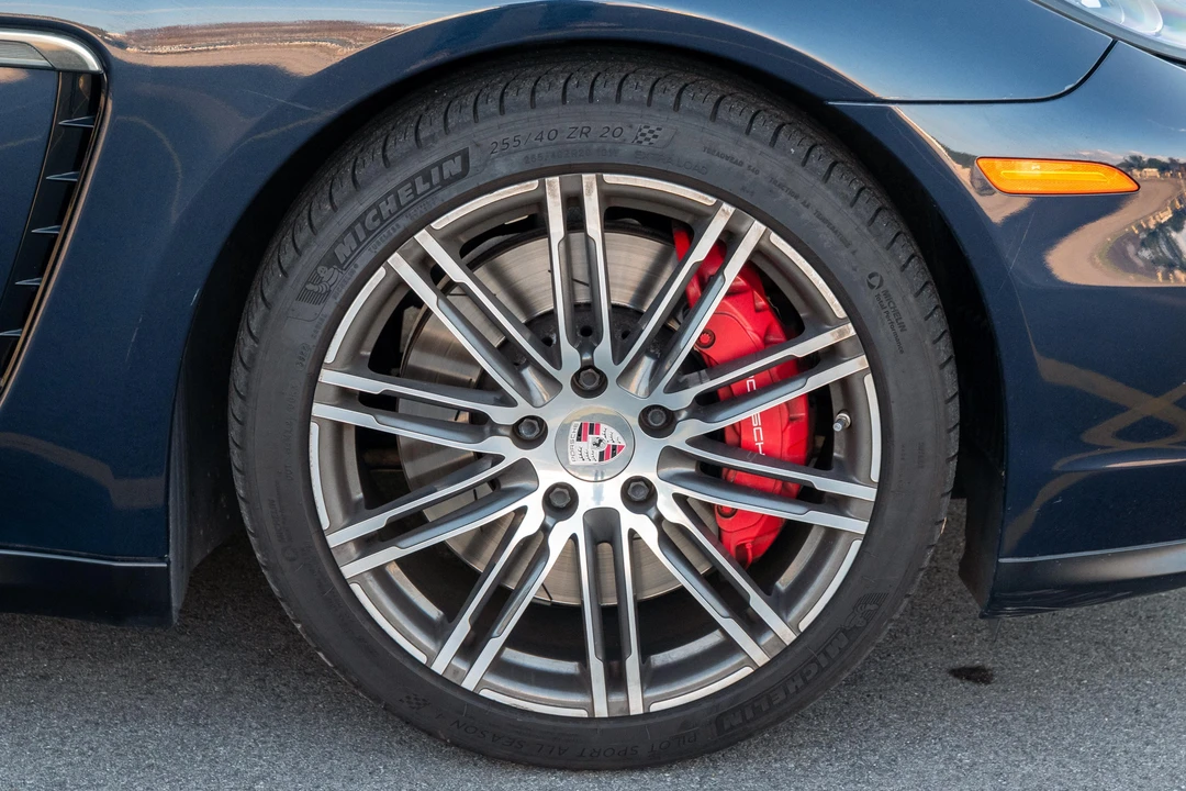 2016 Porsche 970 Panamera GTS - Image 21 of 31